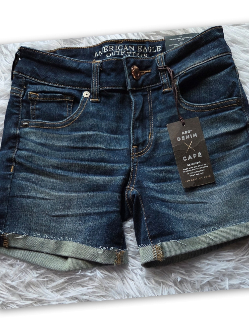 American Eagle Outfitters Indigo Blue Rolled Hem Denim Midi Shorts NWT
